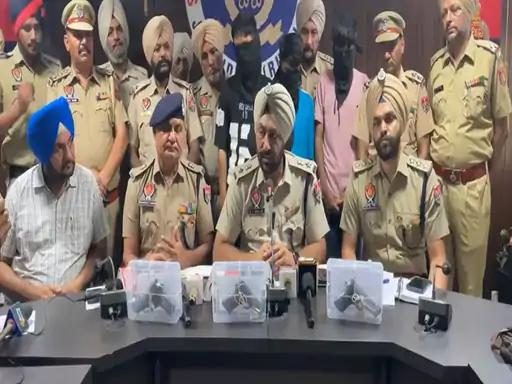 Gangster accused of firing on youth in Adampur arrested by police, 3 pistols including stolen bike recovered