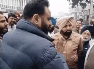 Punjab News: Shopkeepers staged a protest against the action of Traffic Police, said - Police is harassing